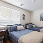 3000Sqft House 8Beds 3Bath Pool Jacuzzi Bbqj
